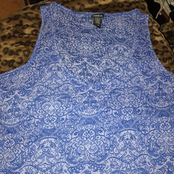 torrid Tops - Torrid tank ❤️